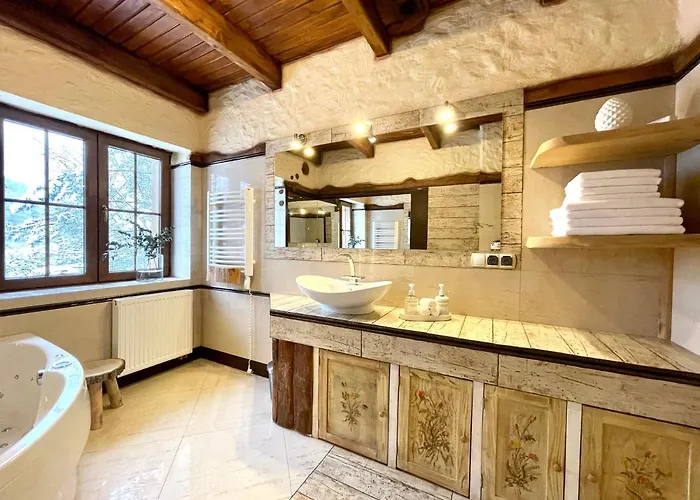 Na Cuplu - Opcjonalnie Balia Jacuzzi بيت للعطل شتوروك